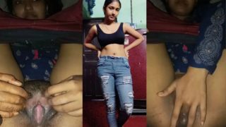 Indian Amateur Horny Bhabhi Giving Blowjob Porn Videos – ViralMMS