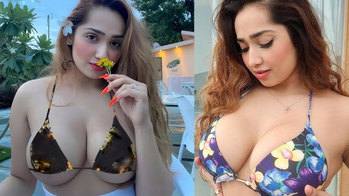 Famous Insta Influencer Adity Mistry Hot Live Bikini Nude