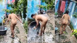 Desi Milf Bhabhi Bathing Her Home Captured Secretly – viralmms