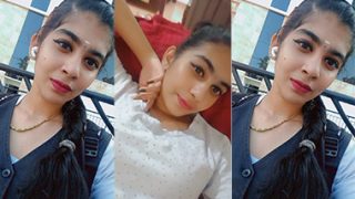 Slim Horny Mallu Girl Pressing Boobs Her Showing Nude Her Bf
